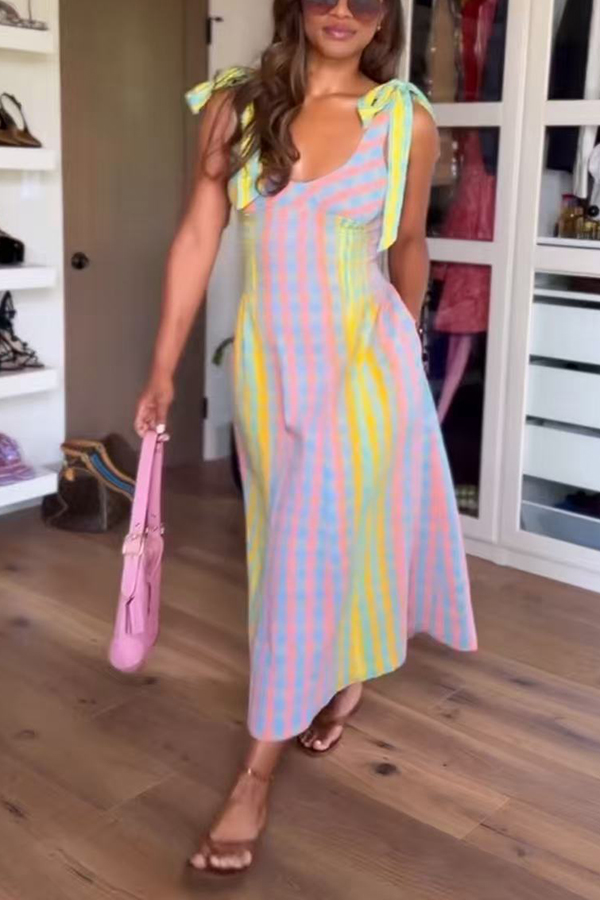 Sweet Colorful Plaid Scoop Neckline Adjustable Shoulder Ties Pocket Midi Dress-consonak