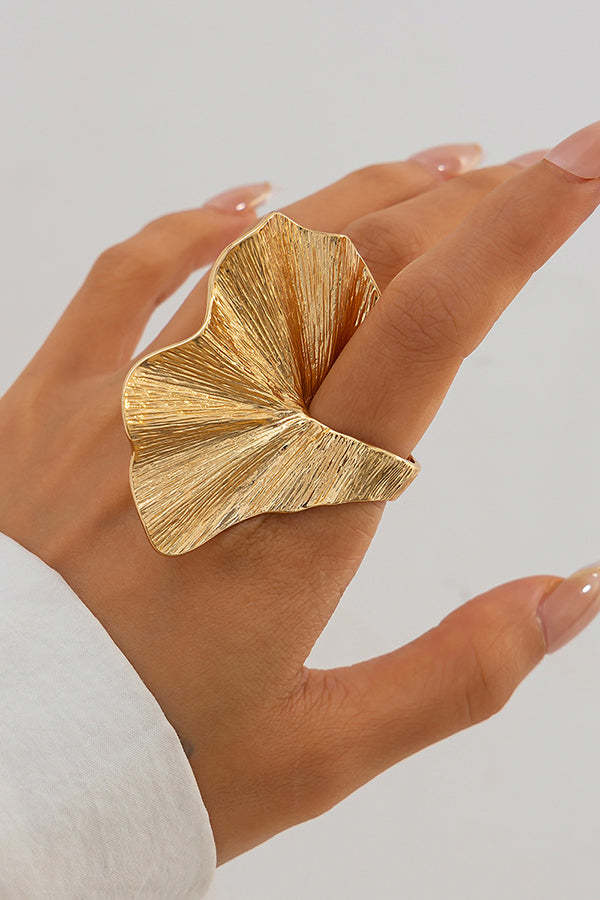 Fashion Irregular Ginkgo Leaf Shape Alloy Ring-consonak