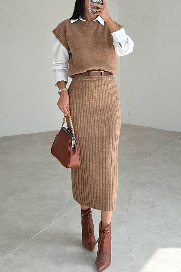 Triko Knit Short Sleeve Sweater and Stretch Ribbed Midi Skirt Set-consonak