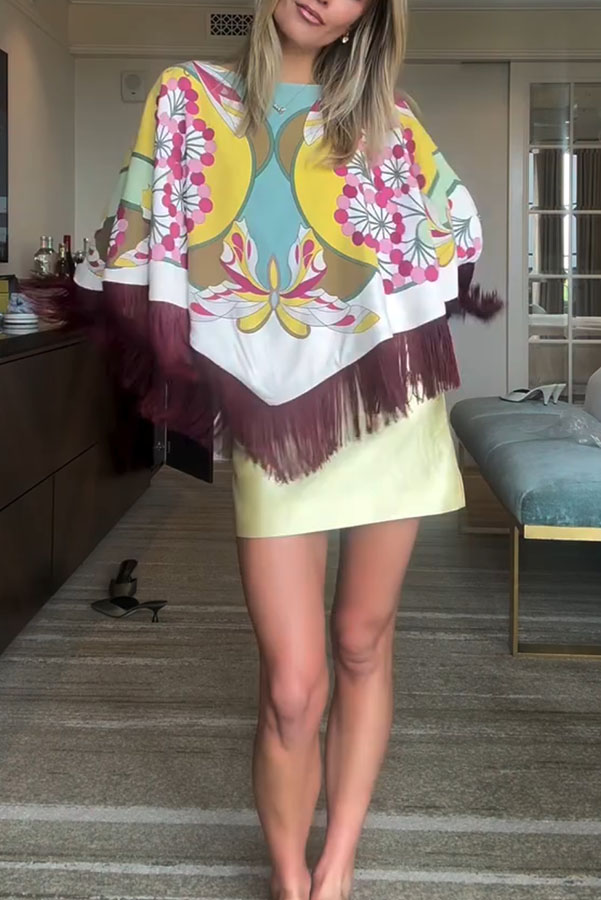 Boho Ethnic-style Floral Pattern Tassel Trim Loose Cape Top-consonak