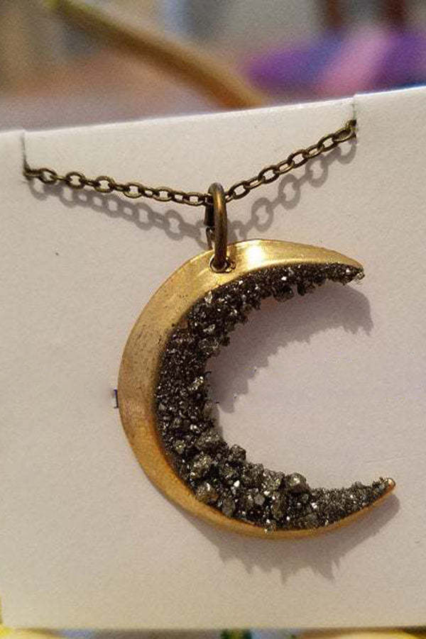 Vintage Moon-shaped Diamond Necklace-consonak