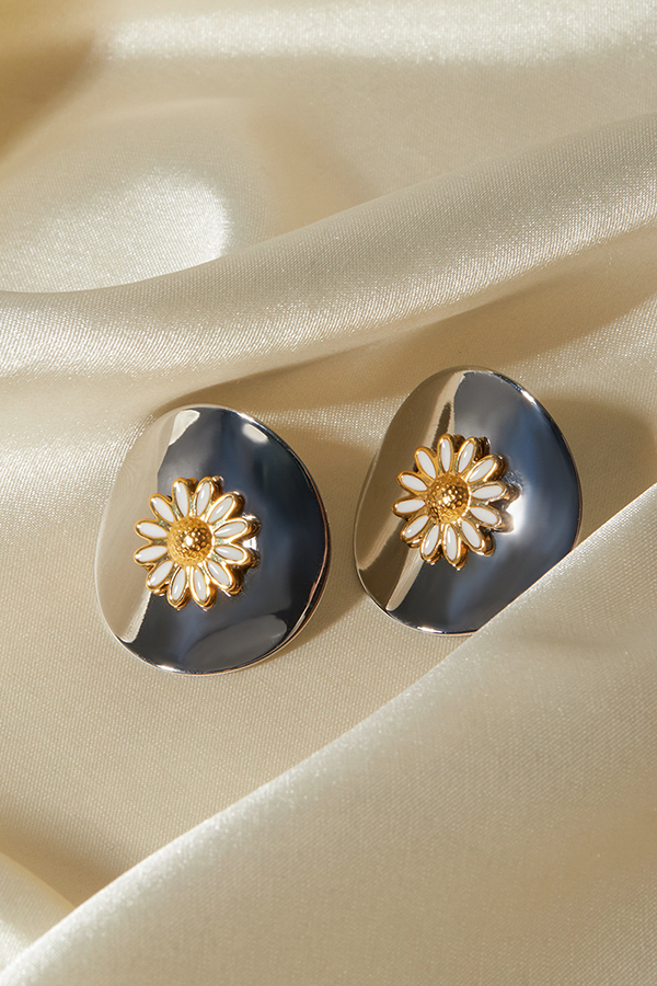 Fashionable Daisy Disc Earrings-consonak