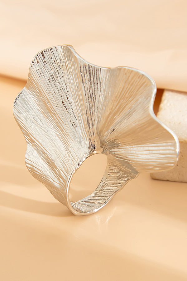 Fashion Irregular Ginkgo Leaf Shape Alloy Ring-consonak