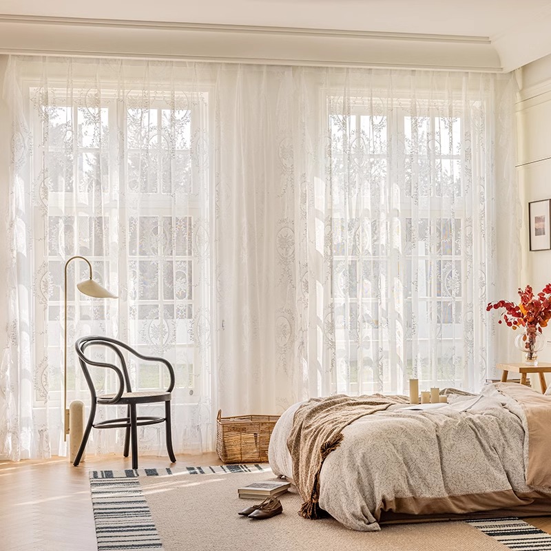 Dreamy sun protection and insulation curtains, living room curtains that are translucent but not transparent, French cream colored light luxury bay window partitions, new style