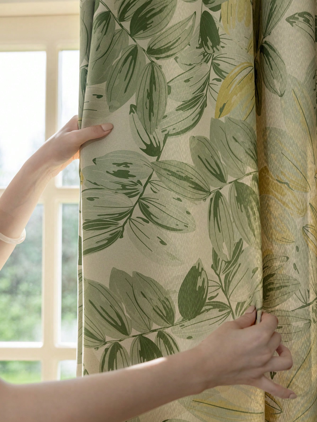 1 perforated French green leaf curtain, polyester fiber printed single-sided blackout curtain, suitable for bedroom, living room and other room types