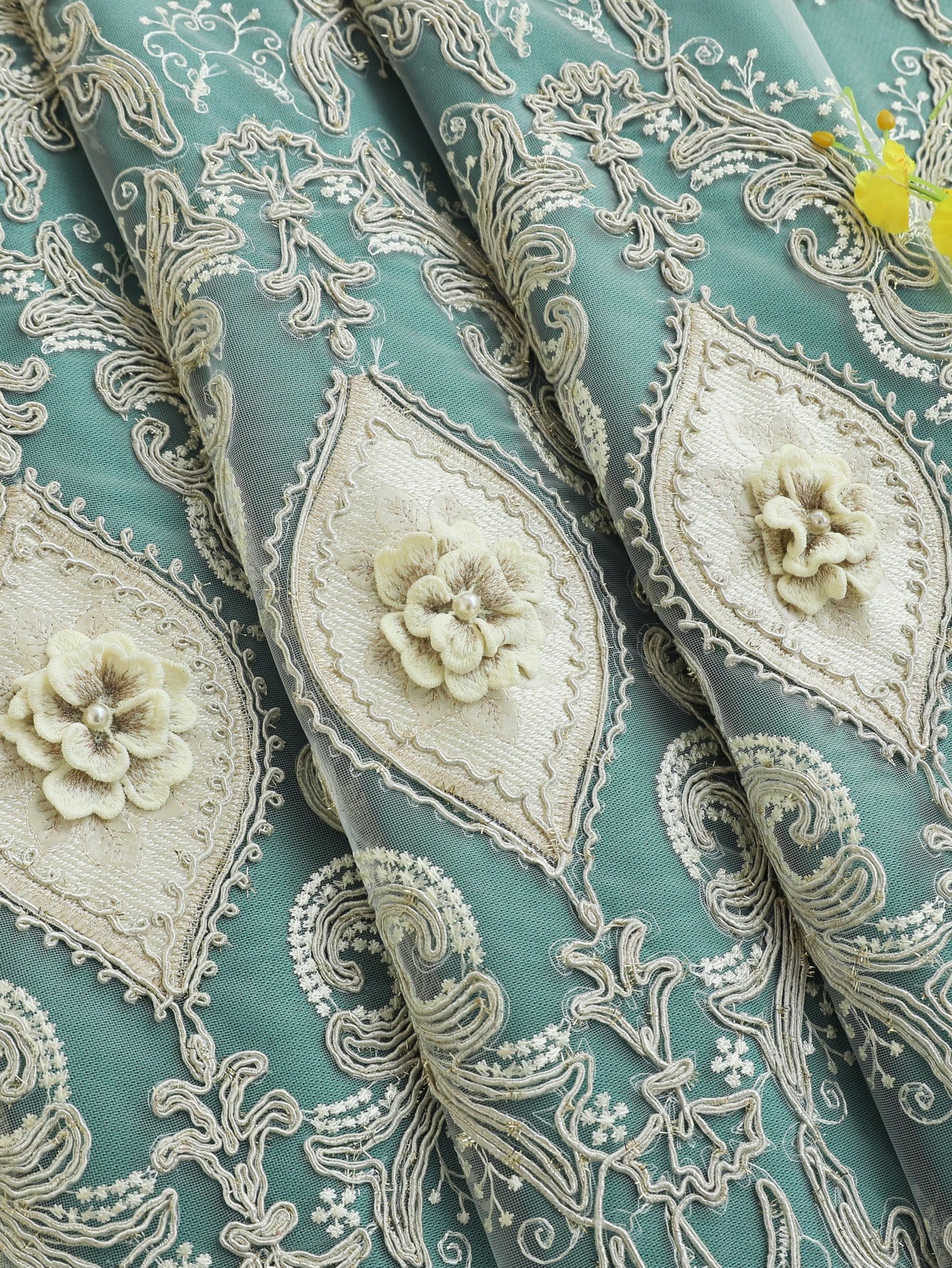 1 piece of European green curtain with high shading fabric and yarn integrated finished product, living room, bedroom, embossed embroidered curtain