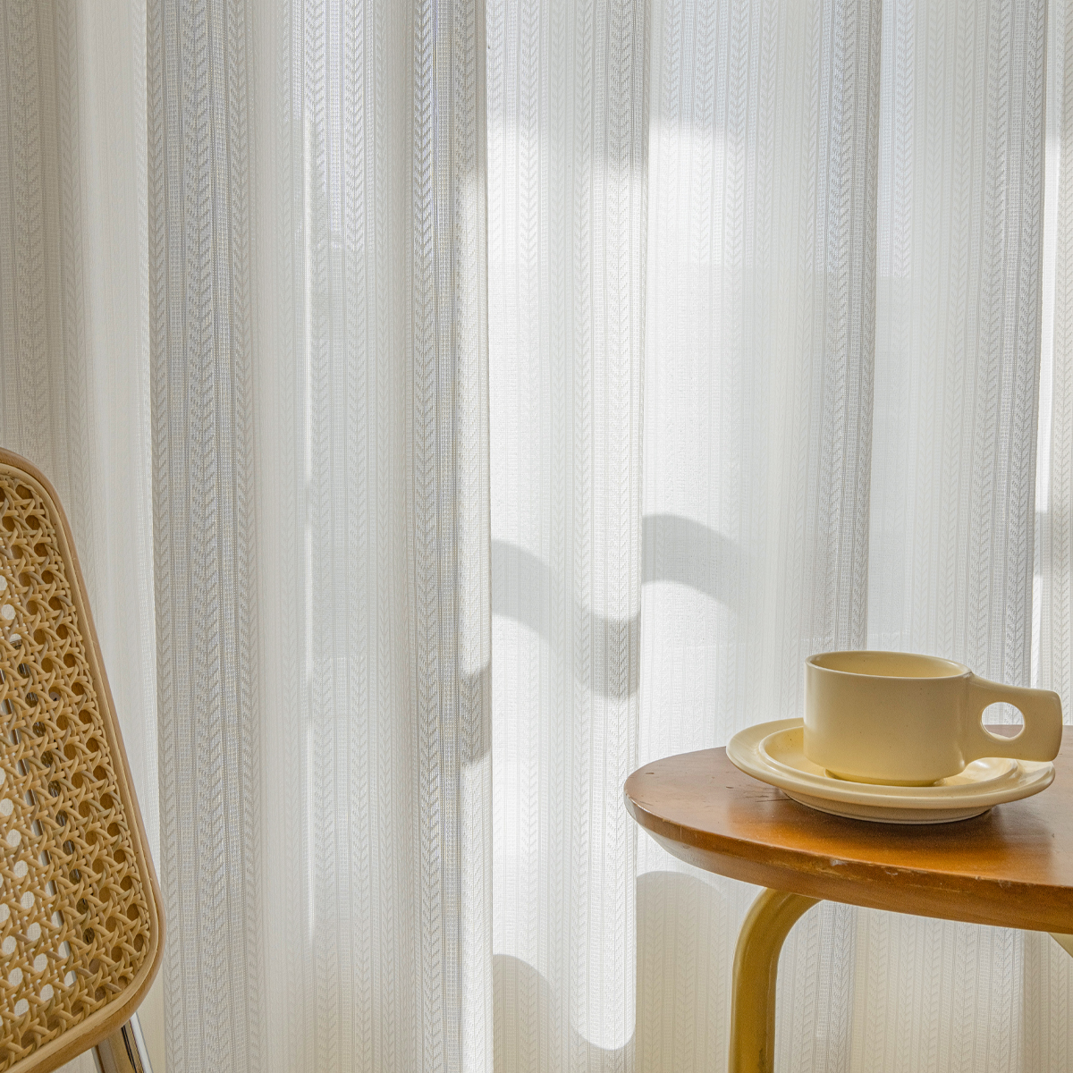 1 piece of cream color ribbon lace window screen, dream sunscreen and heat insulation screen curtain, living room curtains are opaque to light, French light luxury bay window partition new model