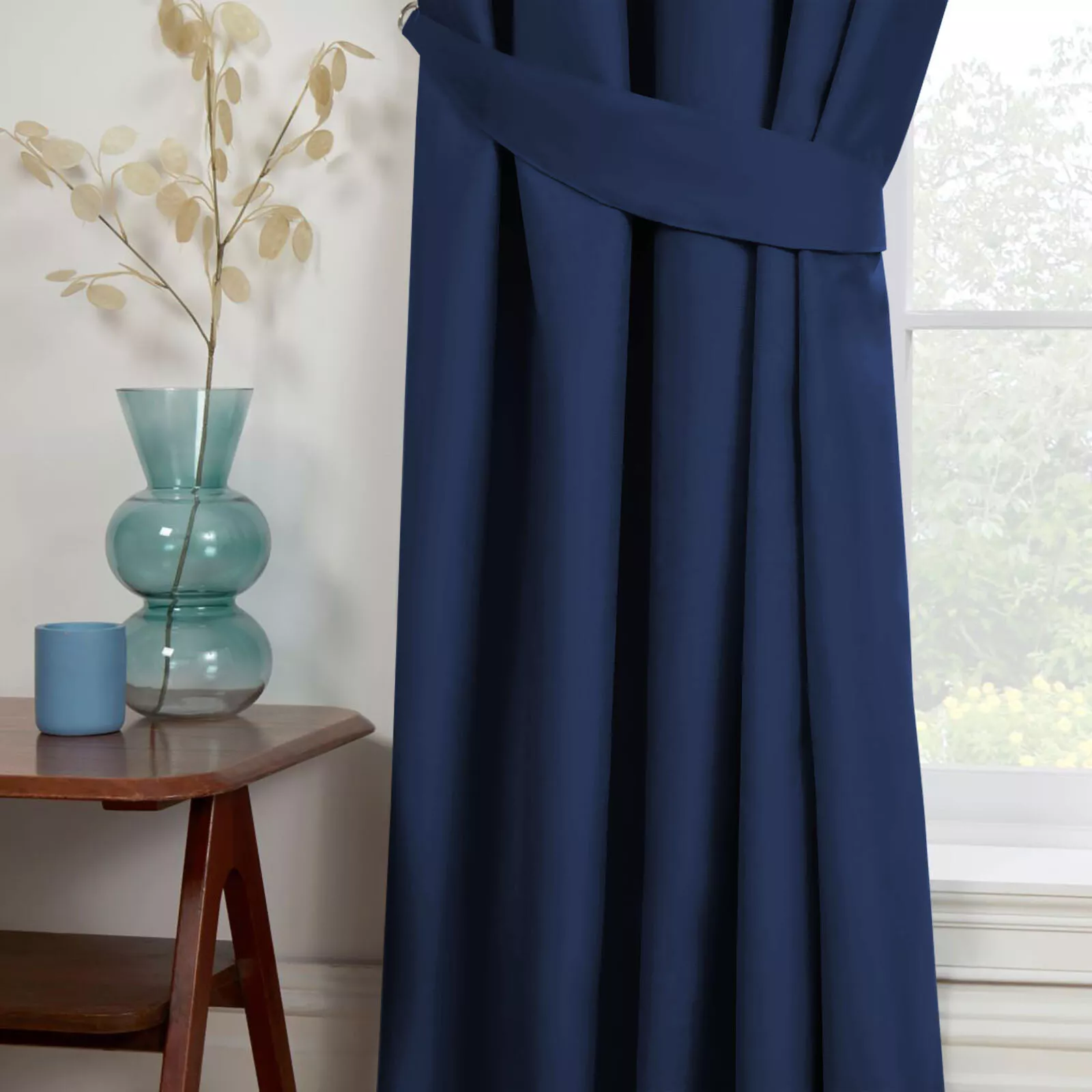 Thermal Thick Blackout Curtains Ready Made Eyelet Ring Top Curtain Pair Tiebacks