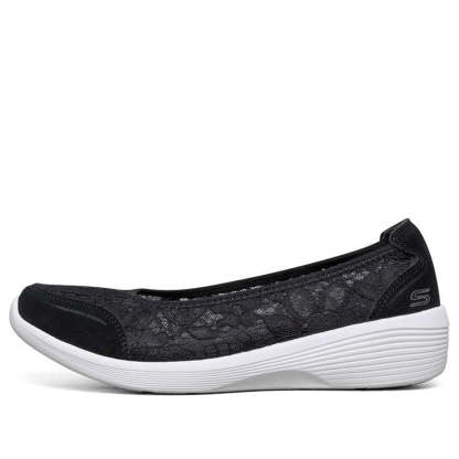 (WMNS) skecththers Arya Slip-on Shoes Black/White 66666292-BKW
