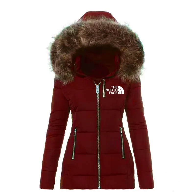 Nueva chaqueta de plumas de lujo para mujer.