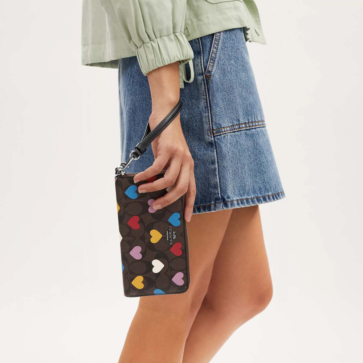 Cotthhach Outlet Long Zip Around Wallet In Signature Canvas With Heart Print