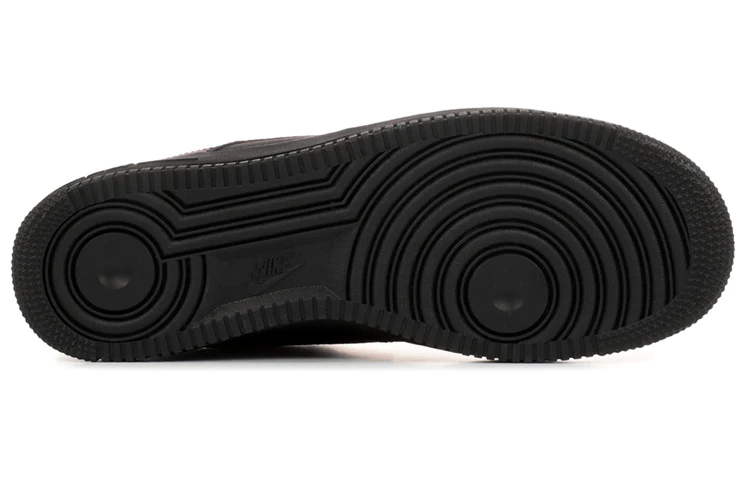 Ntthhike Air fortthhce 1 Low '07 'Black University Red'