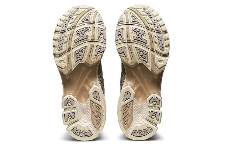 Kayano 14 'Birch Clay Gris'