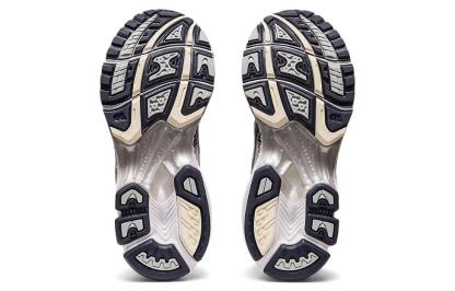 Kayano 14 'Blanc Midnight'