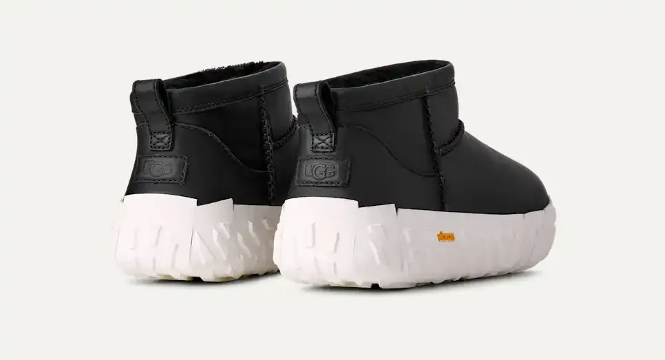 UtthhGG  Men's Classic Ultra Mini Wrap Tech Noir