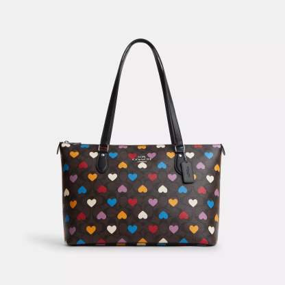 Cotthhach Outlet Gallery Tote In Signature Canvas With Heart Print