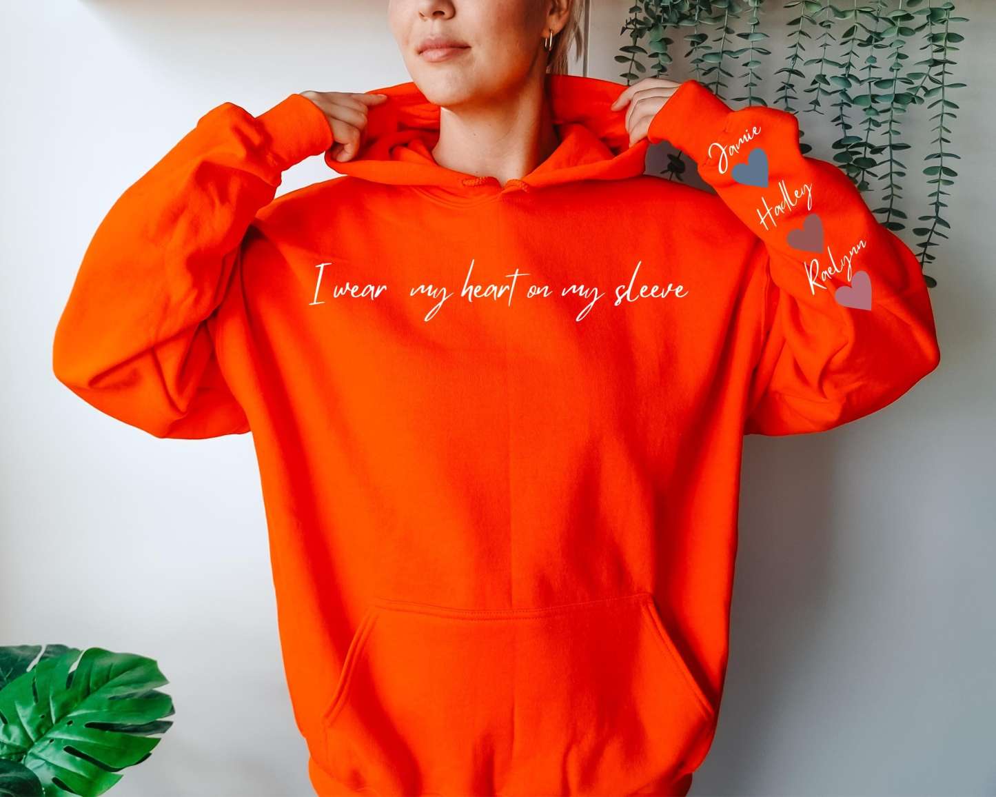 Custom Mama Sweatshirt with Kid Name on Sleeve Personalized Mom Sweatshirt Minimalist Momma Sweater Mothers Day Gift