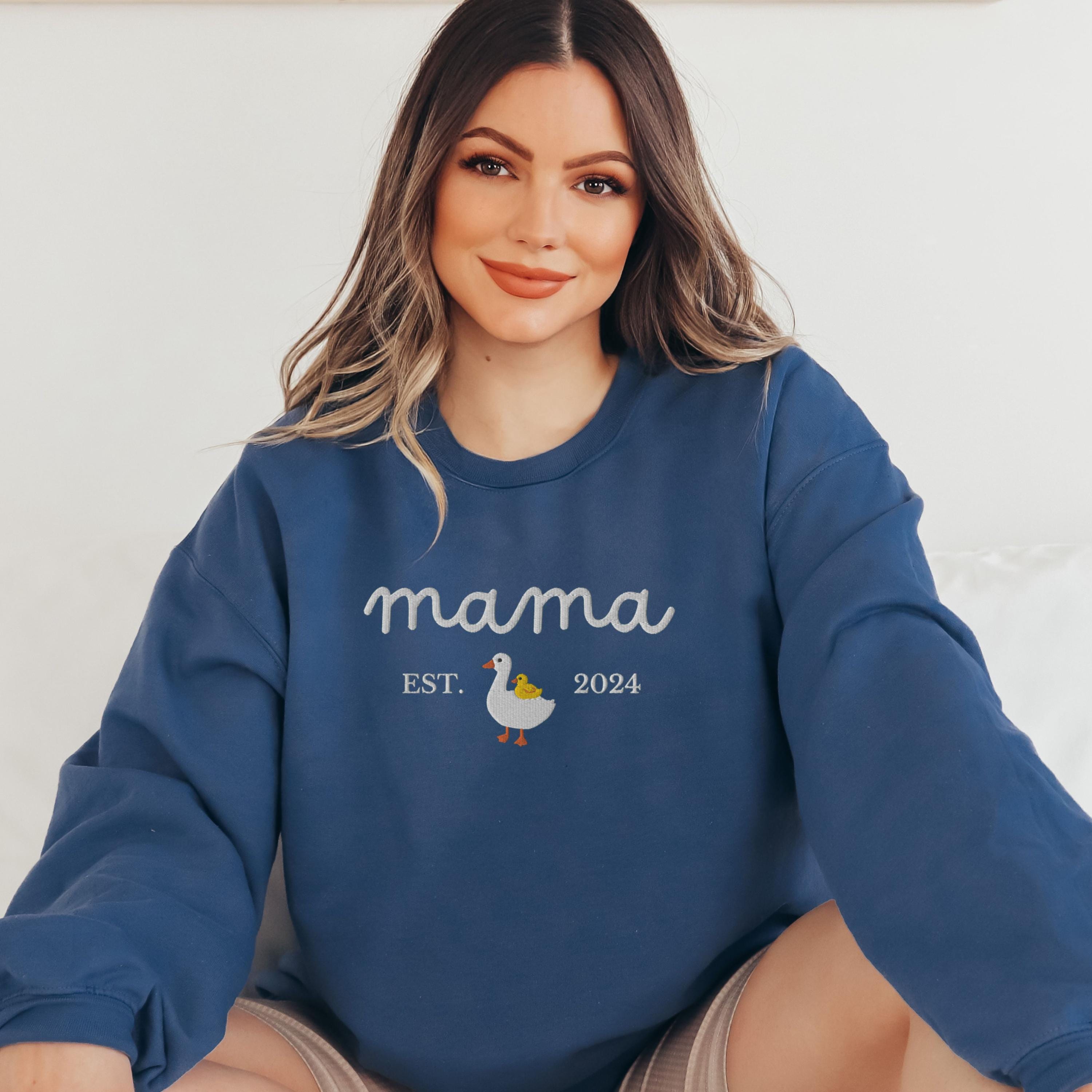 Custom Mama Duck Sweatshirt Mama Est Year Crewneck Mother‘Day