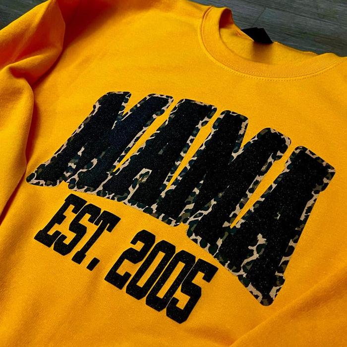 Custom Leopard Glitter Mama Sweatshirt, Kids Name on Sleeve, Mothers Day Mom Gift