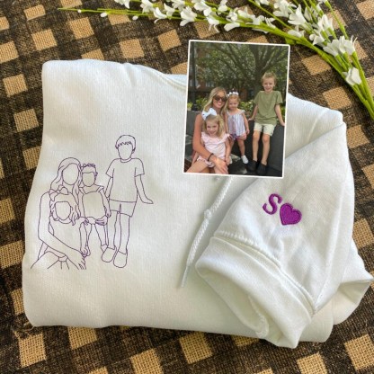 Custom Embroidered Family Photo Portrait Sweatshirt/Hoodie/T-shirt