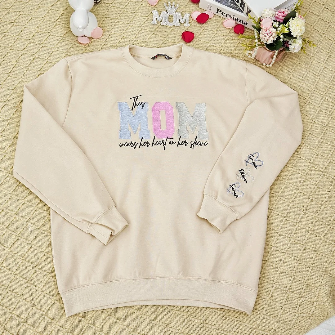 Personalized Heart on Sleeve Embroidered Sweatshirt-A Thoughtful Gift for Mom & Grandma 