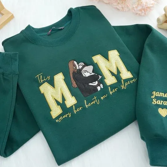 Customize Mom's Glitter Sweatshirt With Photo To Show Her Love