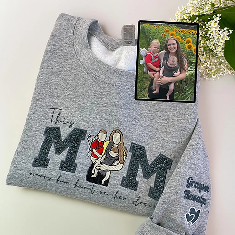Customize Mom's Glitter Sweatshirt With Photo To Show Her Love