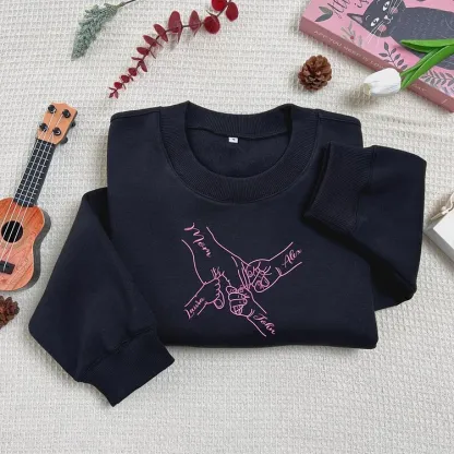 Personalized Mom Hands Embroidered Sweatshirt, Handprint with Kids Names Embroidered T-shirt Hoodie