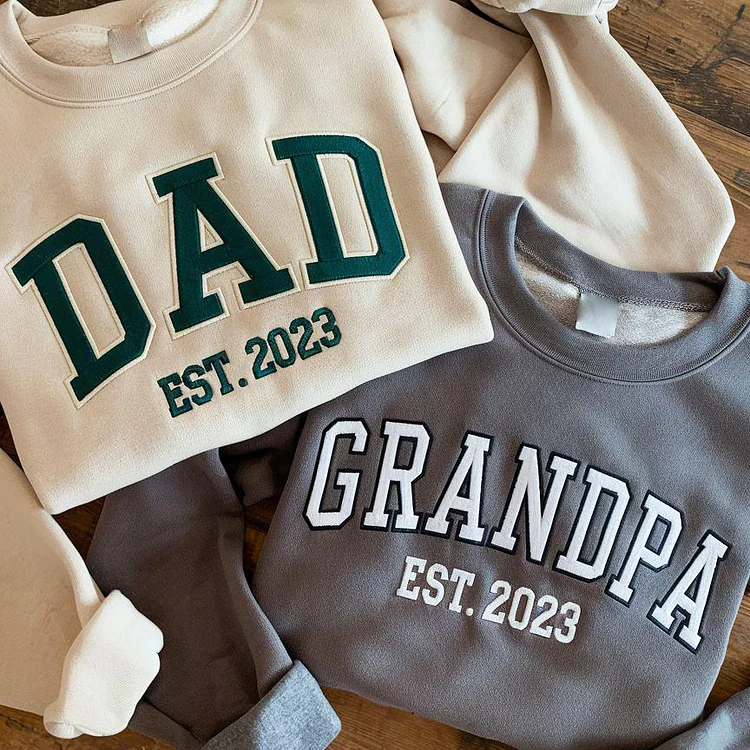 Custom Embroidered papà,papá,pai Sweatshirt with Multilayer Outline