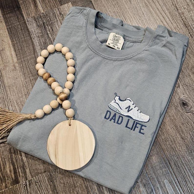 👟Custom Sneaker Photo Embroidered Sweatshirt/Hoodie,Gift For Dad/Papa/Sneaker Lover