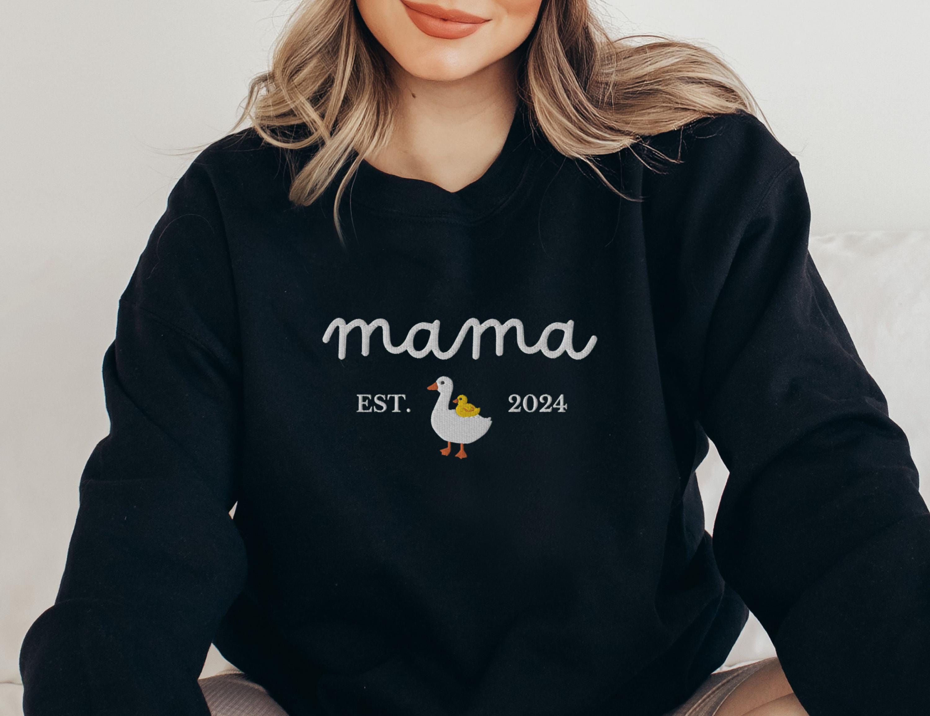 Custom Mama Duck Sweatshirt Mama Est Year Crewneck Mother‘Day