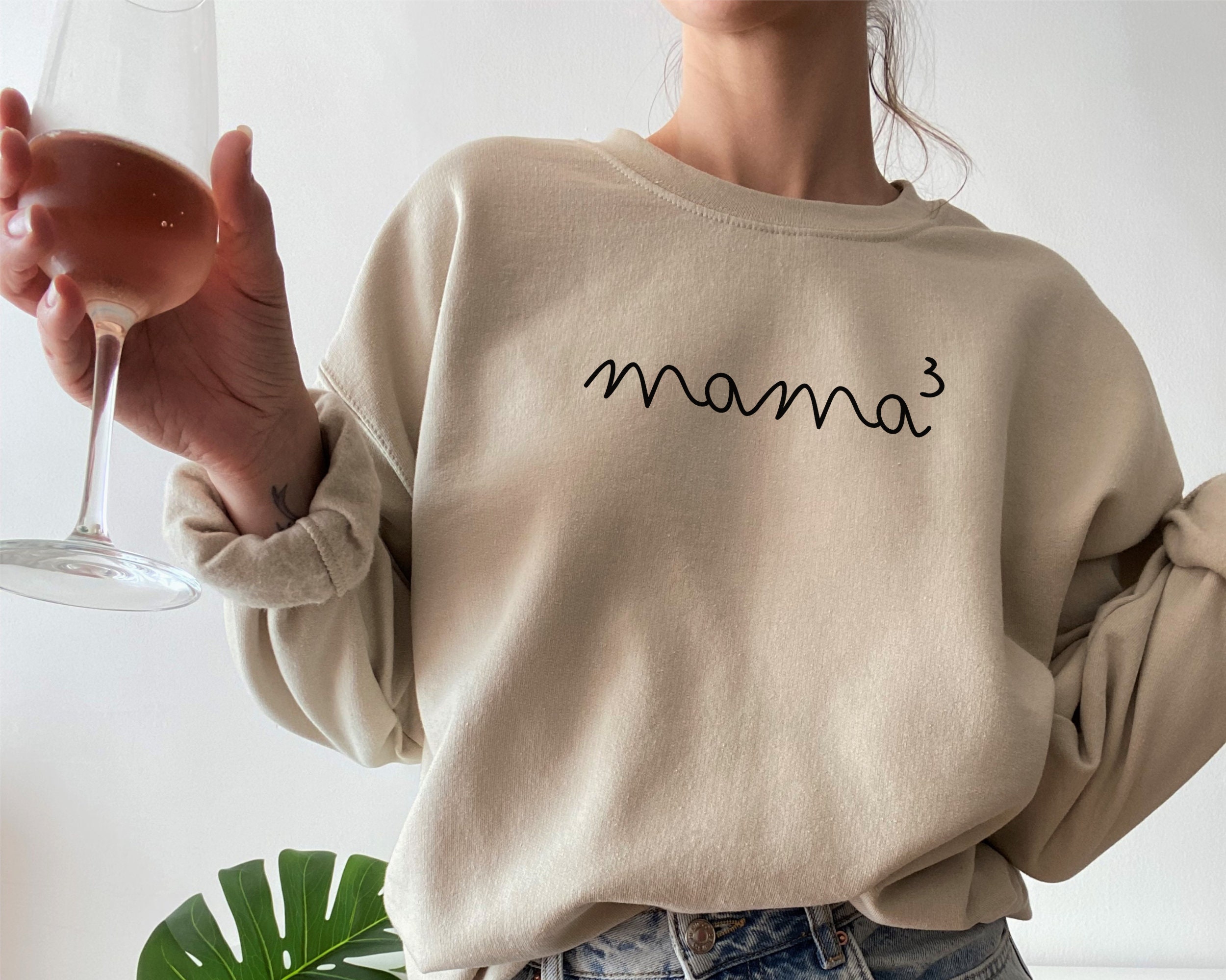 Customized 3 kids mom sweatshirts, gifts for the third baby, customized mom sweatshirts with the number of kids' names