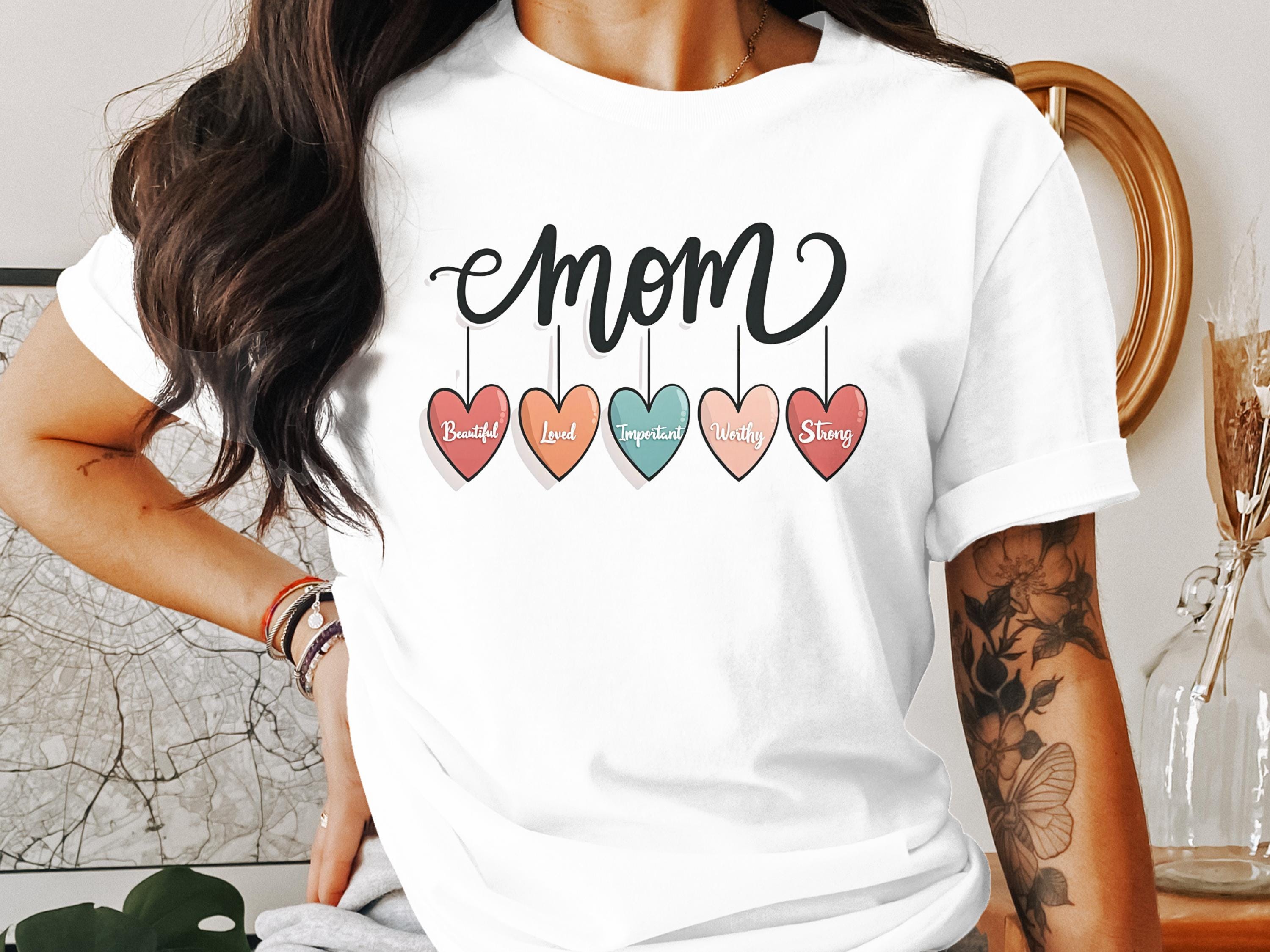 Custom MOM GRAPHIC TEE Women's Cute Heart Design T-Shirt Mother's Day Gift Gift for Mom Special
