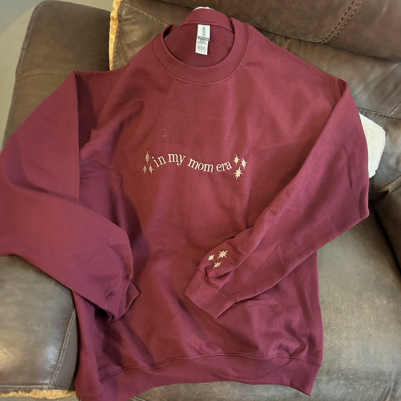 Custom In My Era EMBROIDERED Sweatshirt, Personalized Mama Hoodie, Mommy Shirt, Birthday Gift for Mom image 2