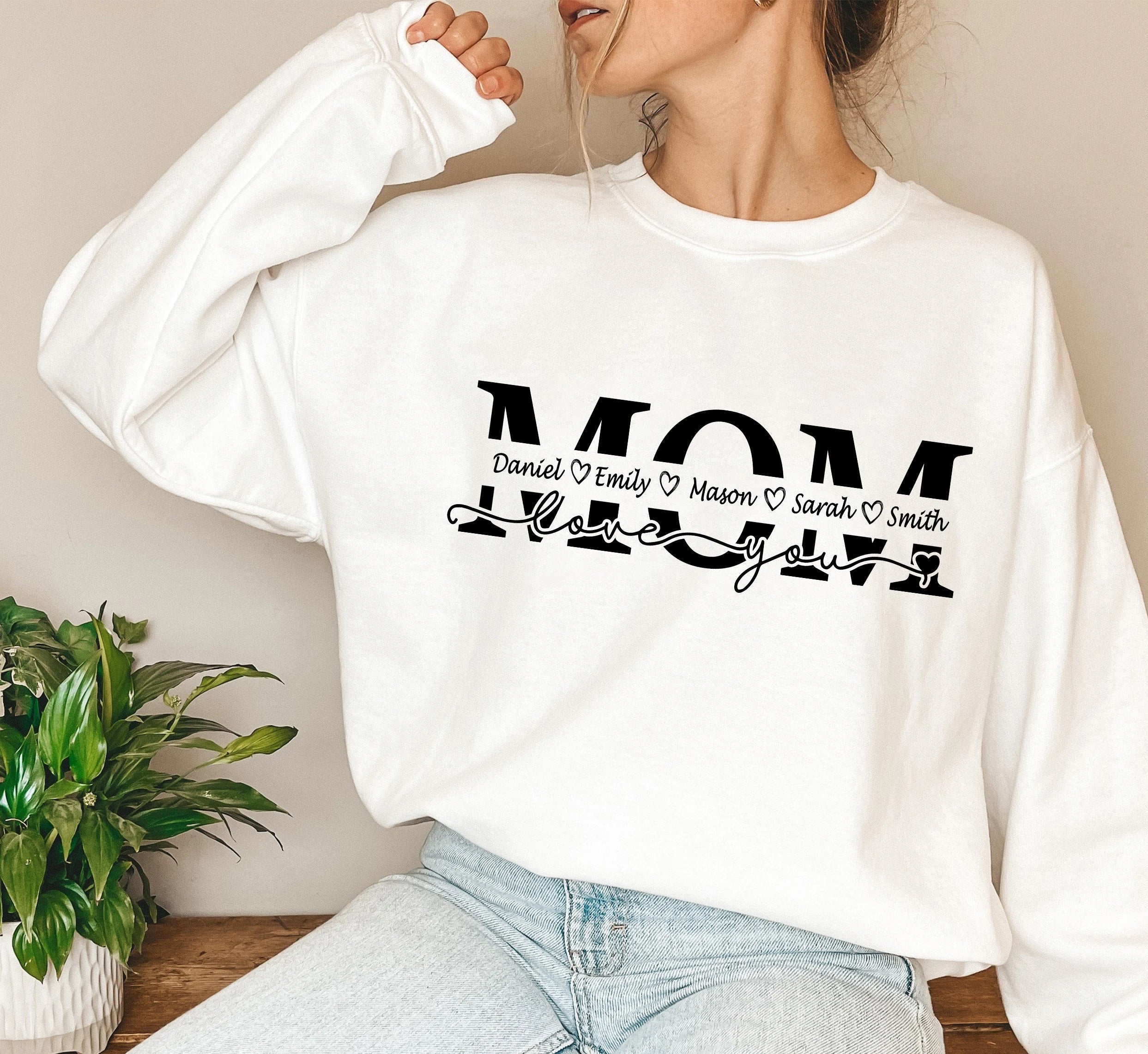 Mother's Day Gift, Mom Kids Split Name Frame, Mom Cut File, Mom Outline, Vector MOM