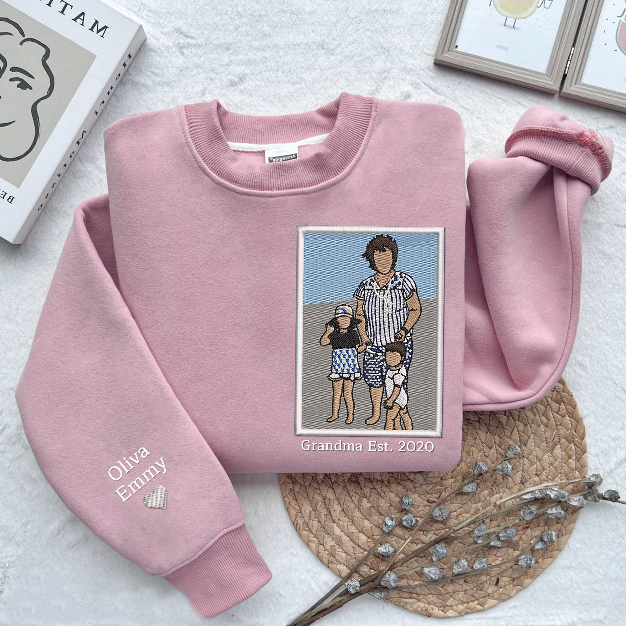 Custom Embroidered Mother Sweatshirt, Personalized Gift for Granny, Mother's Day Gifts, Sweatshirt with Kids Name on Sleeve