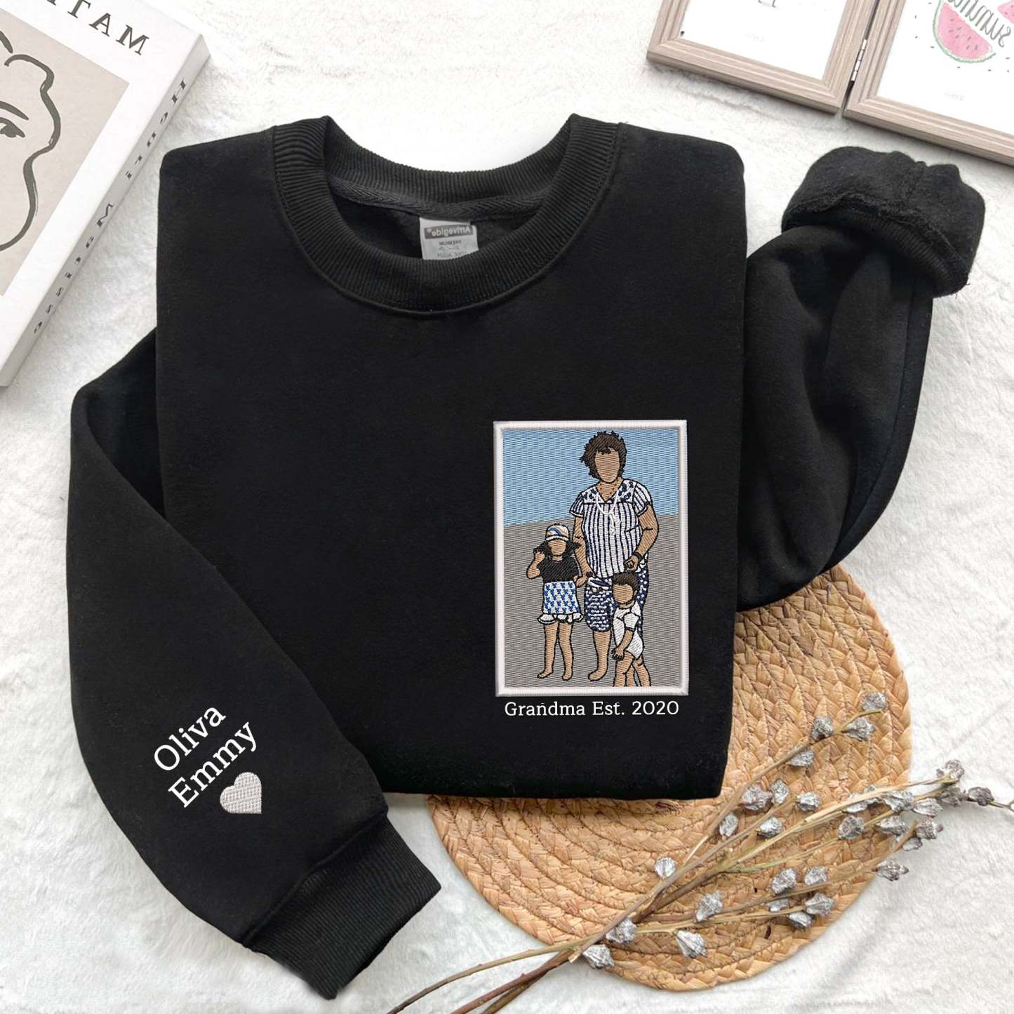 Custom Embroidered Mother Sweatshirt, Personalized Gift for Granny, Mother's Day Gifts, Sweatshirt with Kids Name on Sleeve
