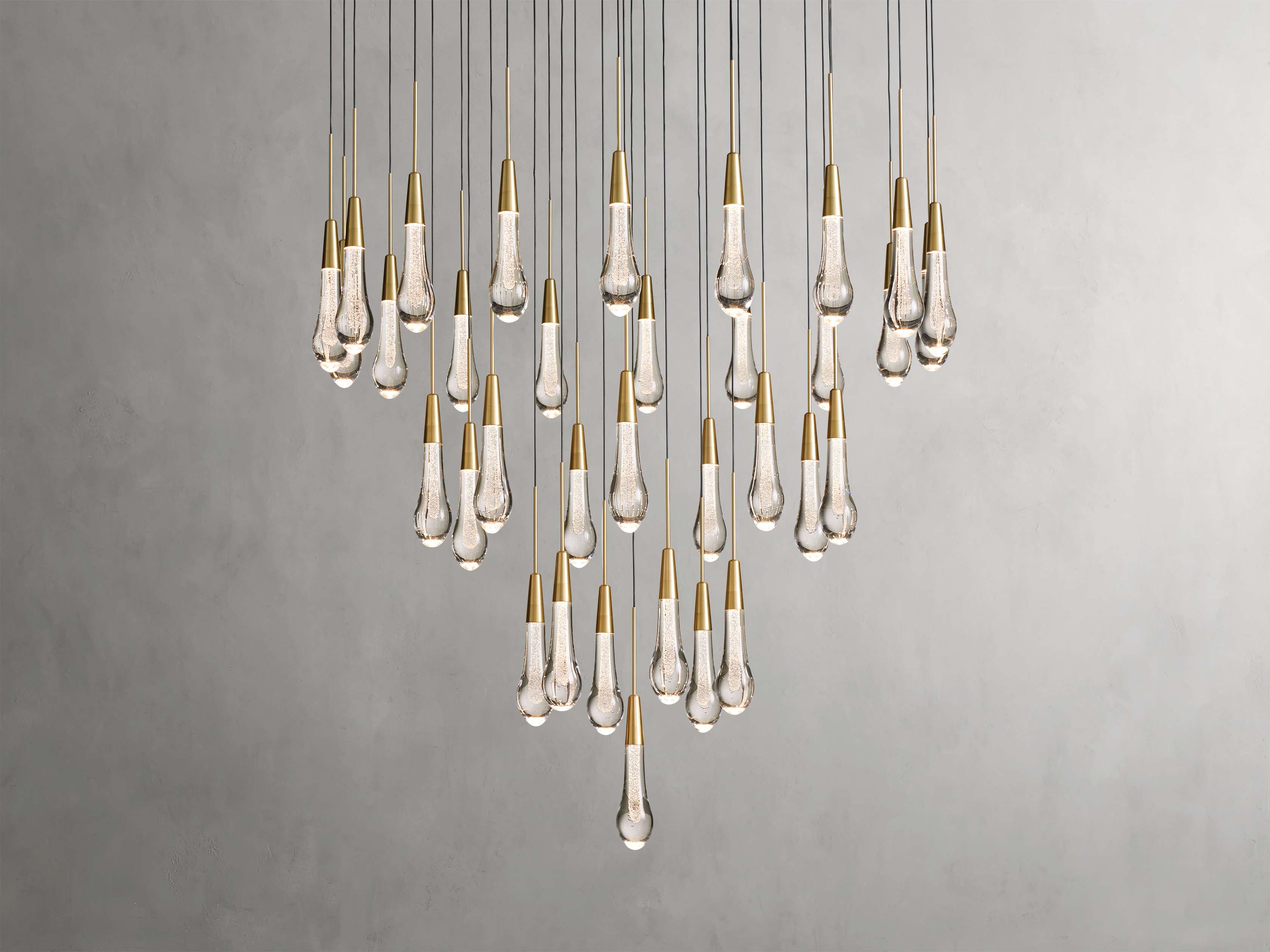 Solitaire Raindrop Round Chandelier