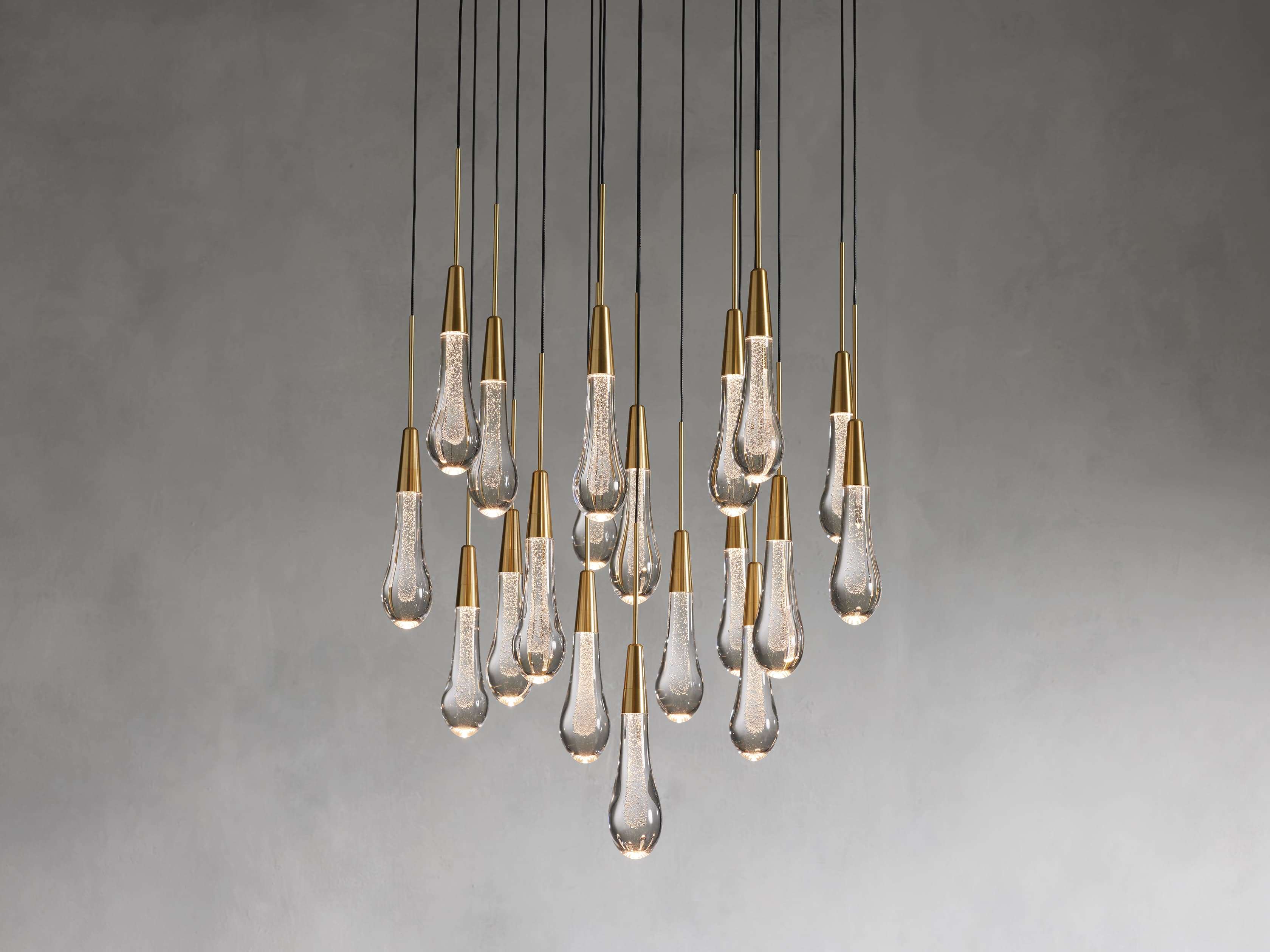 Solitaire Raindrop Round Chandelier