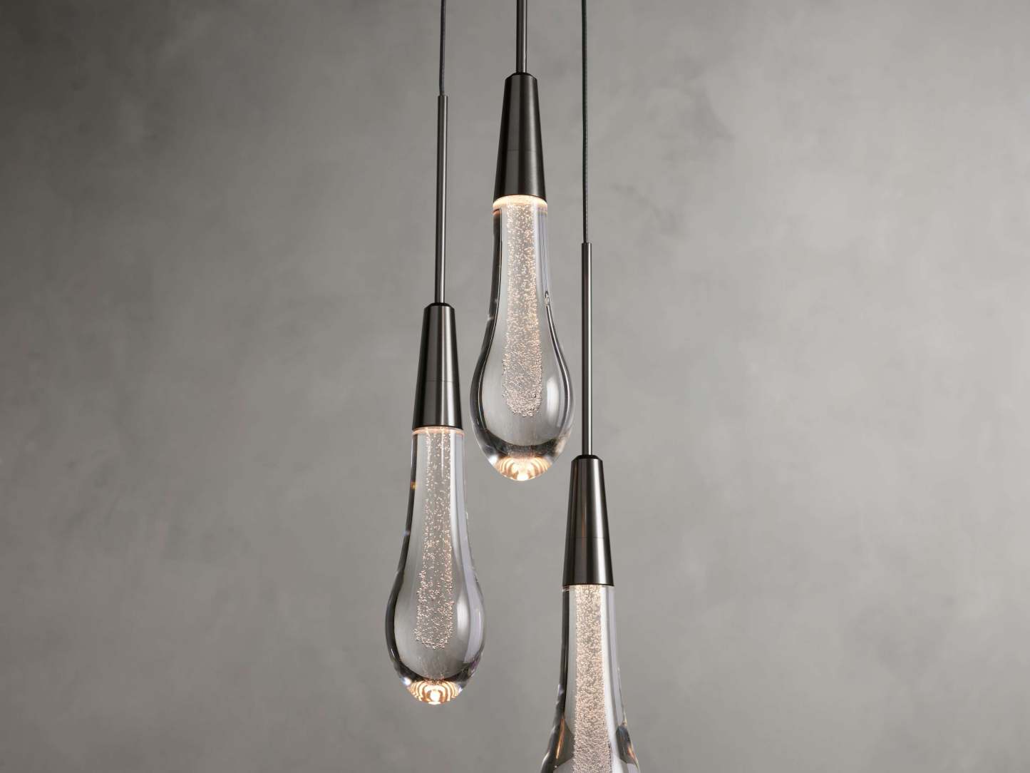Solitaire Raindrop Pendant Light