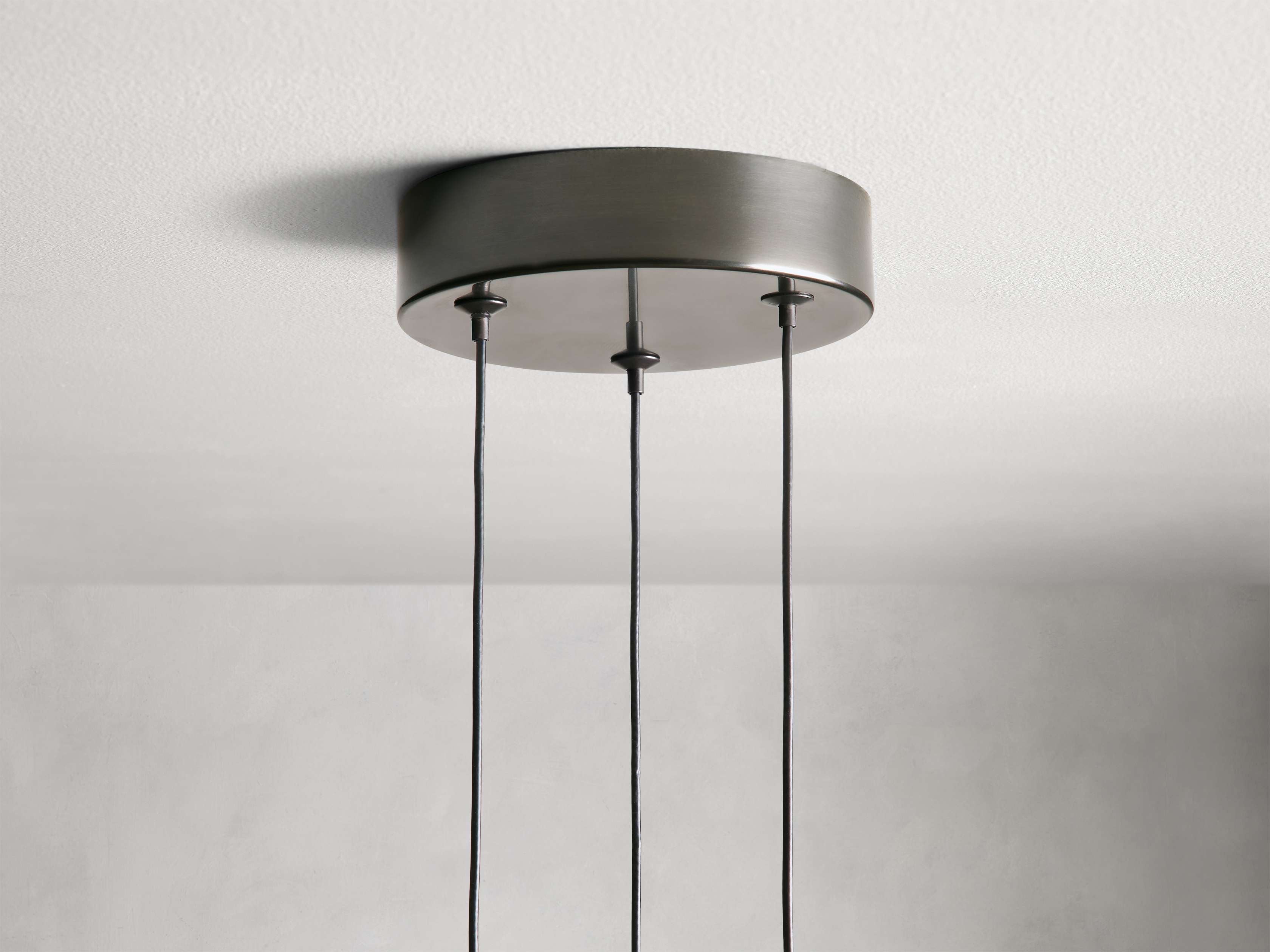 Solitaire Raindrop Pendant Light