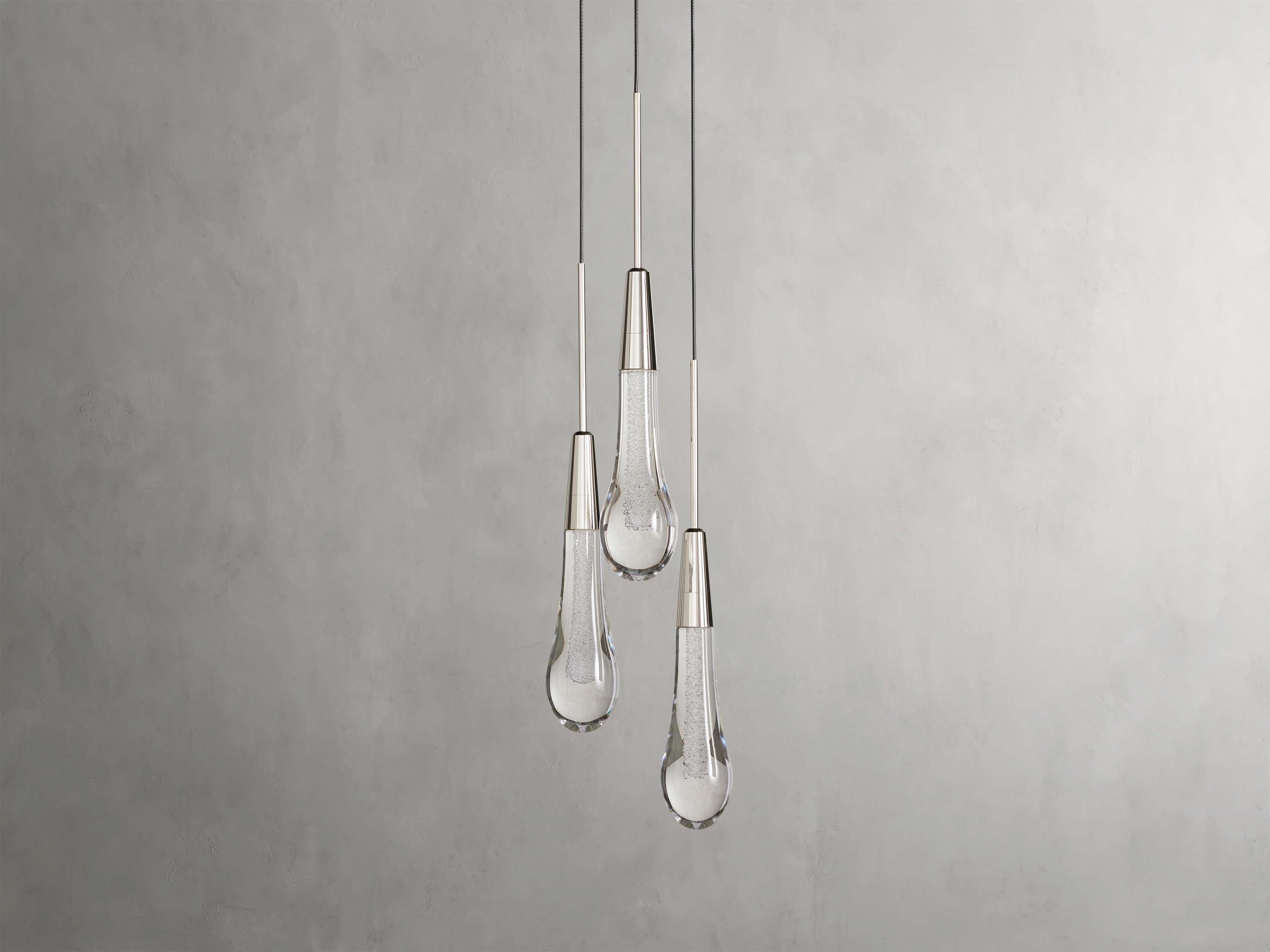 Solitaire Raindrop Pendant Light