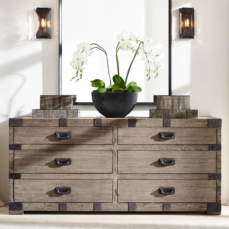 Hensley Crystal Wall Sconce-HiLamps