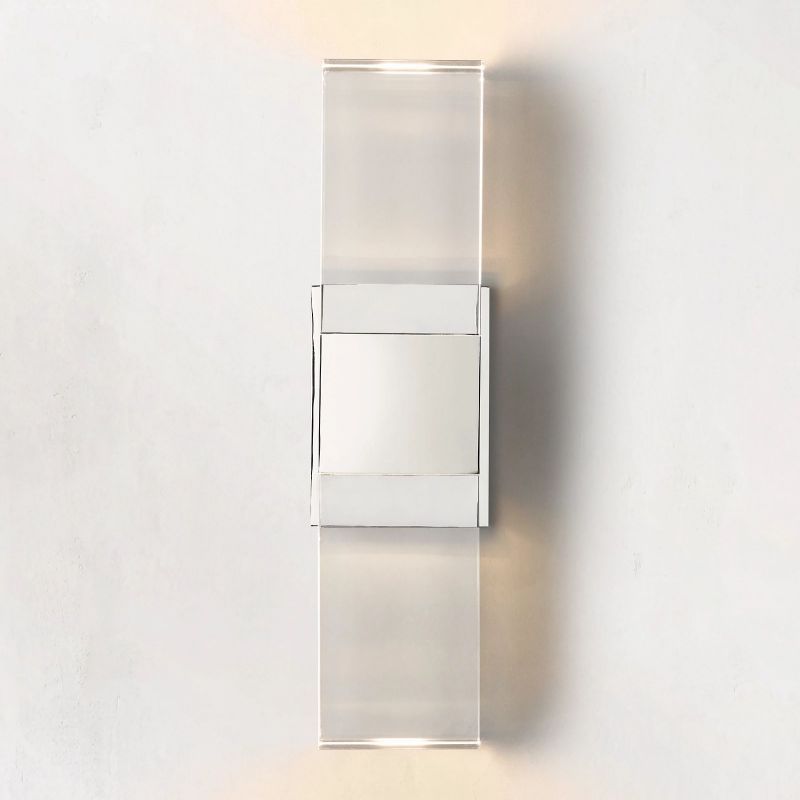 Serra Linear Sconce