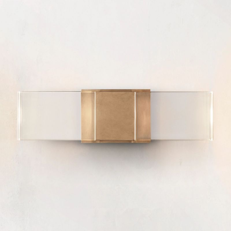 Serra Linear Sconce
