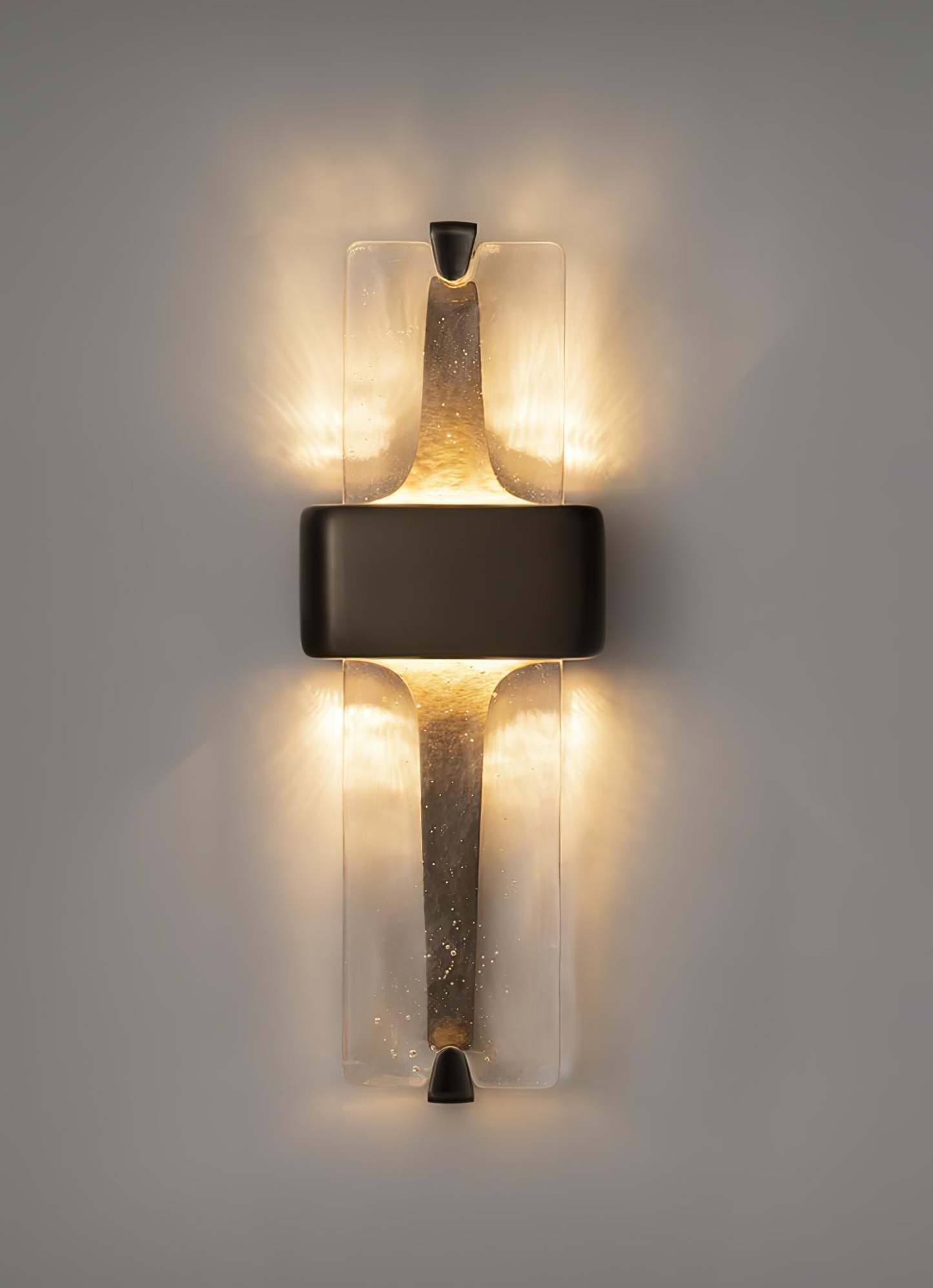 Vesta Wall Lamp
