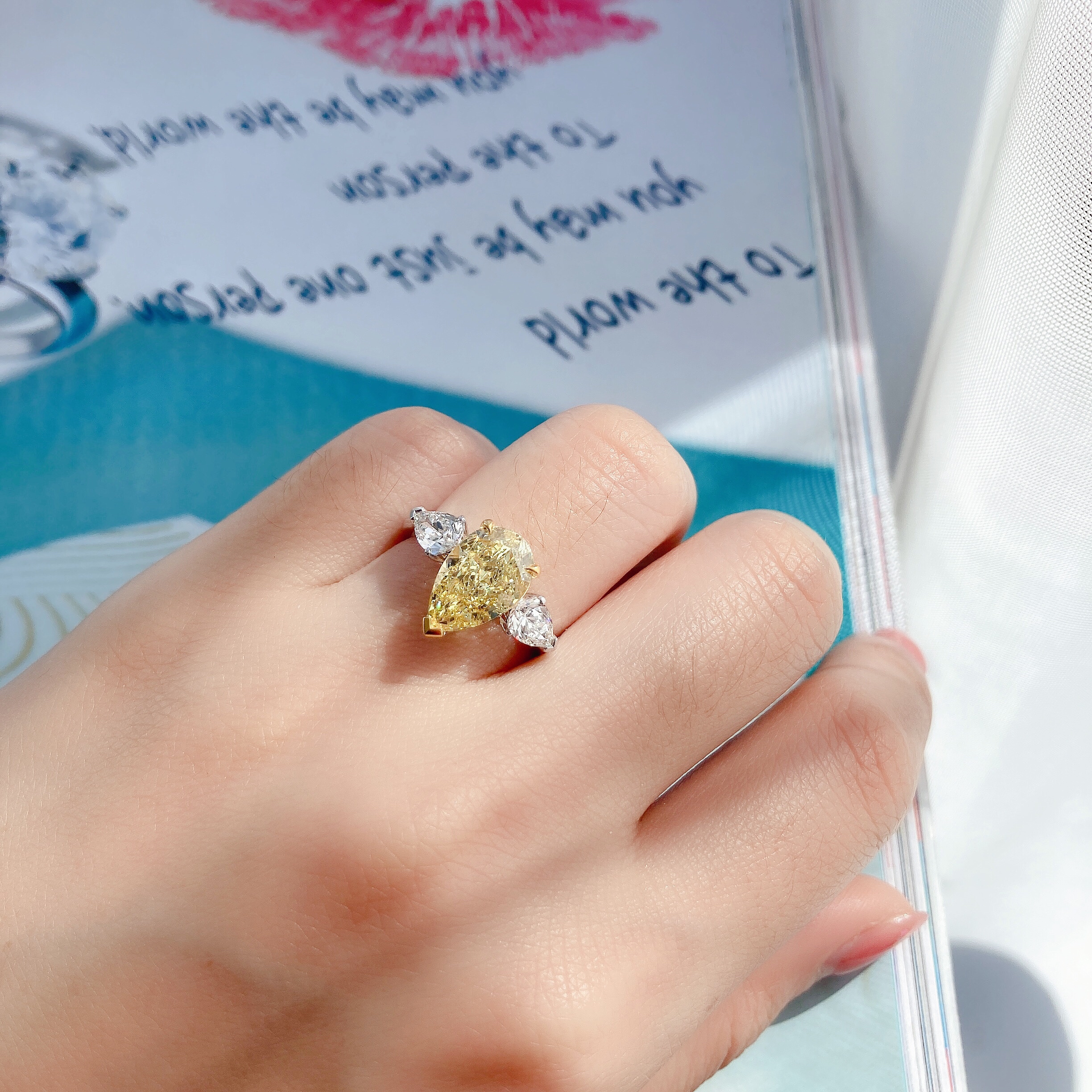 Classic Oval diamond ring