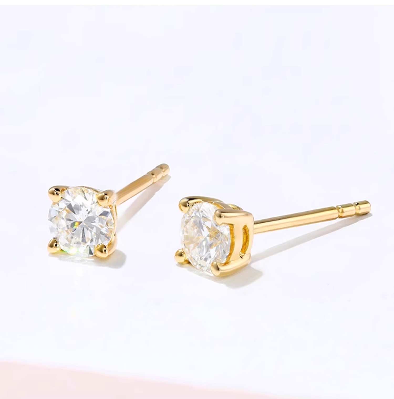 2 Carat (ctw) Diamond Stud Earring in 14k White or Yellow Gold Lab Grown Diamond.