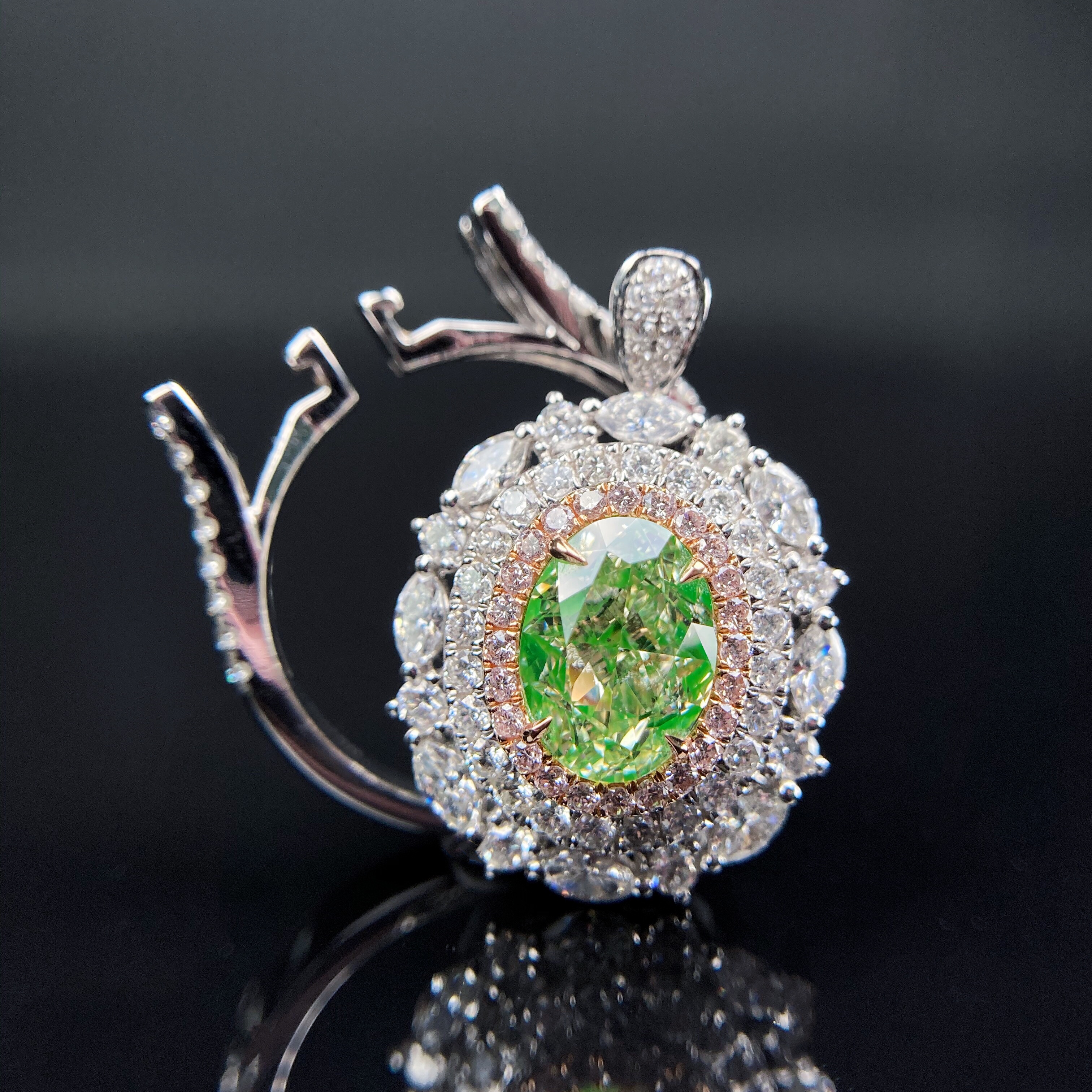 2ct Oval Green diamond ring & pendant.
