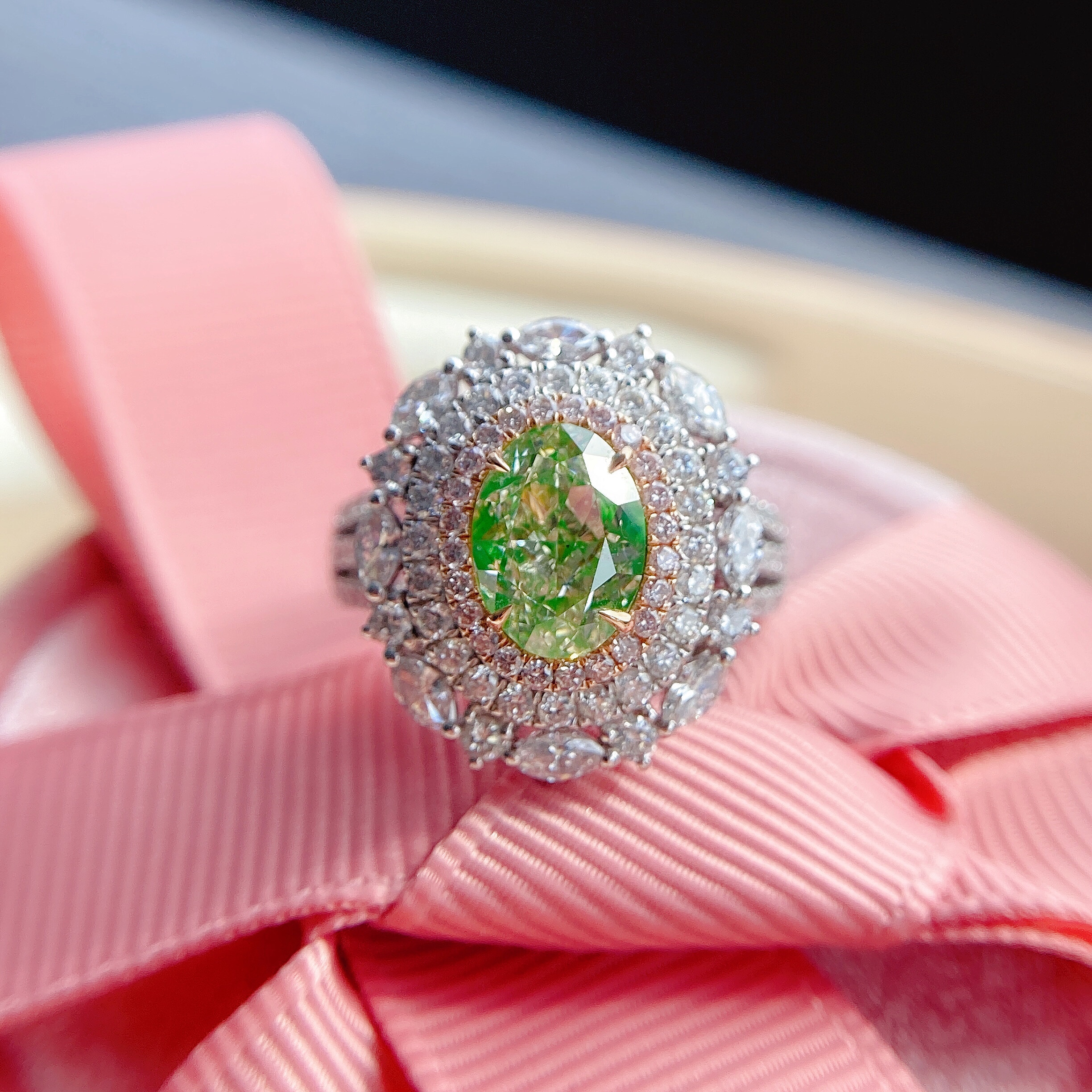 2ct Oval Green diamond ring & pendant.